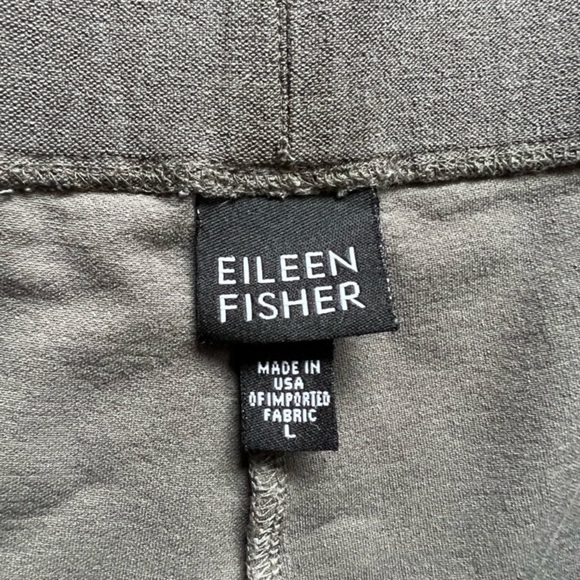 Black Cropped Leggings - Picture 3 of 5